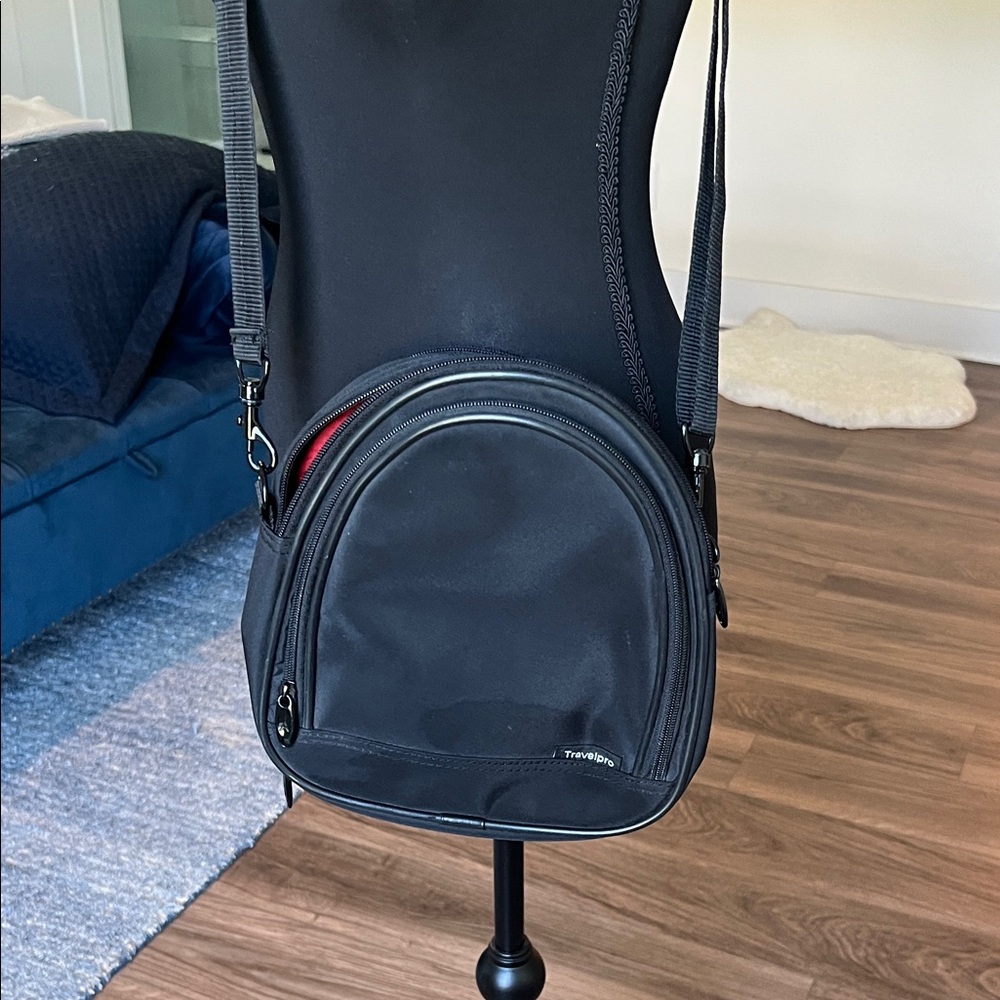 Travel Pro Black  expandable purse